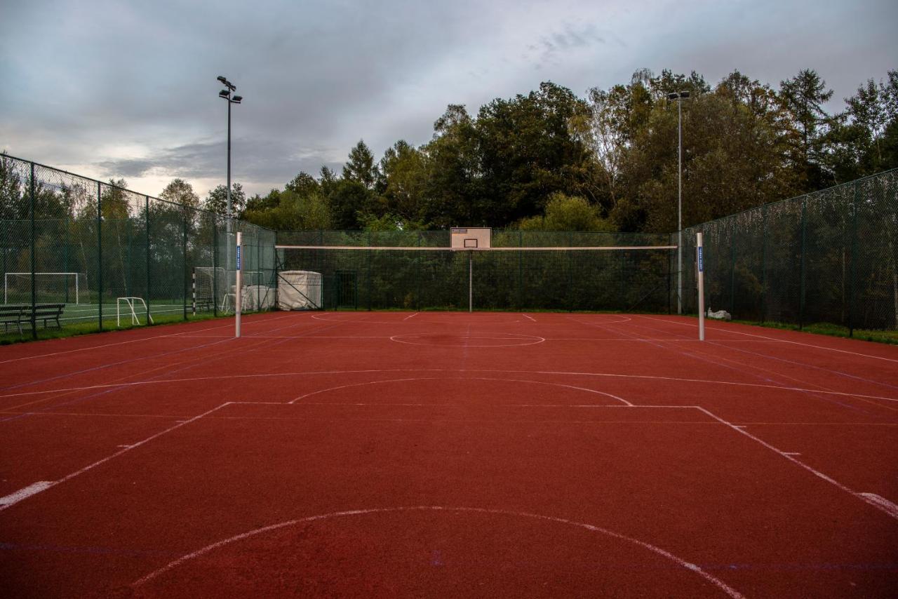 Hostel Pawilon Sportowo Turystyczny Kalwarianka Kalwaria Zebrzydowska Exterior foto