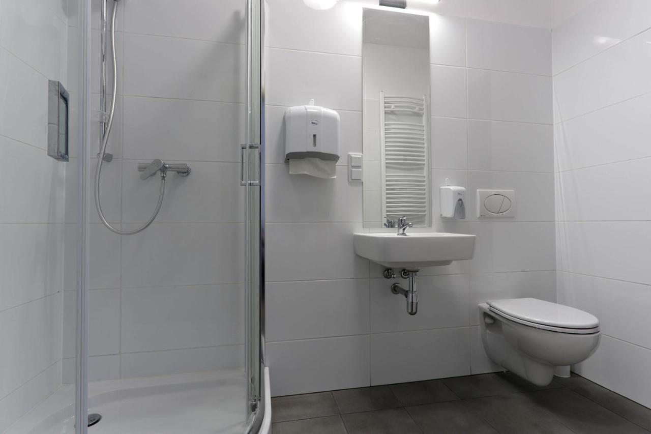 Hostel Pawilon Sportowo Turystyczny Kalwarianka Kalwaria Zebrzydowska Exterior foto